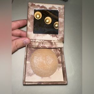 Naked Illuminated Highlighter by Urban Decay